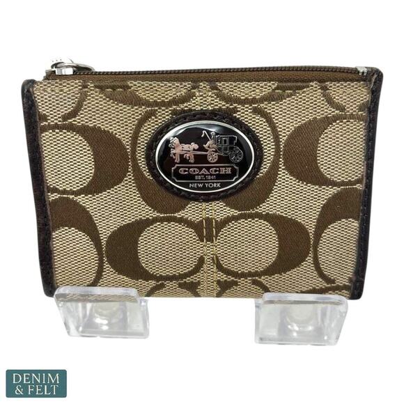 Coach Signature Canvas Zip Coin Pouch with Pink Lining & Key Ring Chain - Picture 2 of 12